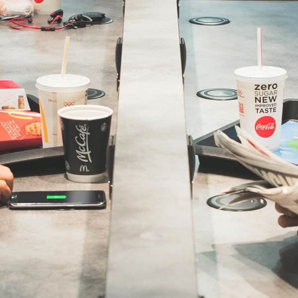 Wireless charging for restaurants